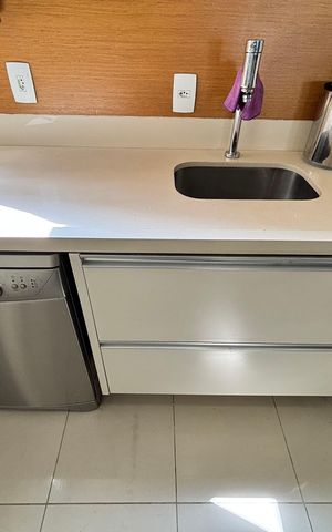 Apartamento à venda com 130m², 3 quartos e 3 vagas Apartamento à venda com 130m², 3 quartos e 3 vagasCozinha