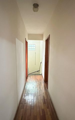 Casa à venda com 180m², 6 quartos e 2 vagas