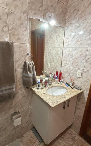 Casa à venda com 180m², 6 quartos e 2 vagas