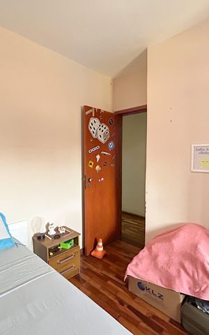 Casa à venda com 180m², 6 quartos e 2 vagas