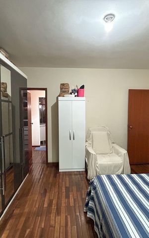 Casa à venda com 180m², 6 quartos e 2 vagas