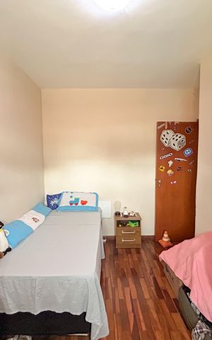 Casa à venda com 180m², 6 quartos e 2 vagas
