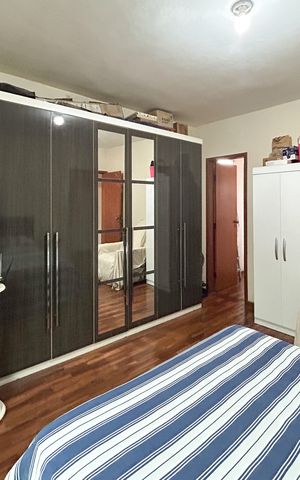 Casa à venda com 180m², 6 quartos e 2 vagas