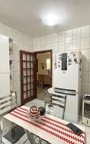 Casa à venda com 180m², 6 quartos e 2 vagas