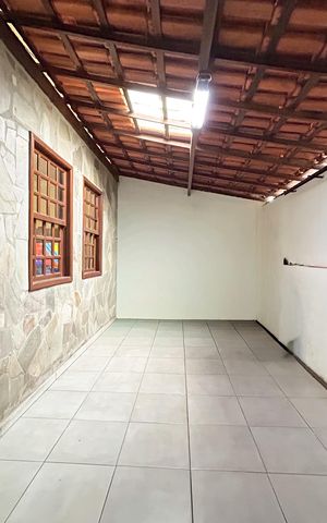 Casa à venda com 180m², 6 quartos e 2 vagas
