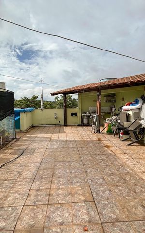 Casa à venda com 180m², 6 quartos e 2 vagas