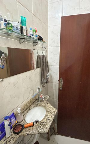 Casa à venda com 180m², 6 quartos e 2 vagas