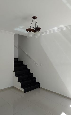 Casa à venda com 100m², 3 quartos e 2 vagas Casa à venda com 100m², 3 quartos e 2 vagasFoto 13
