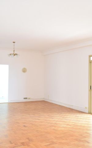 Apartamento à venda com 233m², 3 quartos e 1 vagaSala