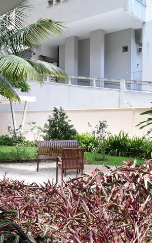 Apartamento à venda com 233m², 3 quartos e 1 vagaJardim de entrada