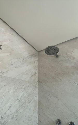 Apartamento à venda com 360m², 6 quartos e 6 vagas Apartamento à venda com 360m², 6 quartos e 6 vagasBanheiro da Suíte 2