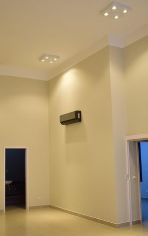 Casa de condomínio para alugar com 278m², 2 quartos e 4 vagasSala
