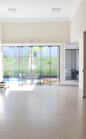 Casa de condomínio para alugar com 278m², 2 quartos e 4 vagasSala