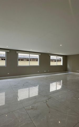 Casa de condomínio para alugar com 470m², 4 quartos e 4 vagas Casa de condomínio para alugar com 470m², 4 quartos e 4 vagasSala