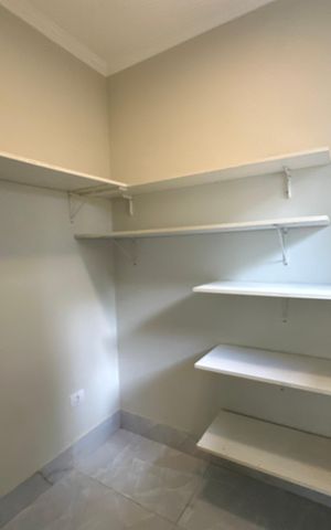 Casa de condomínio para alugar com 470m², 4 quartos e 4 vagas Casa de condomínio para alugar com 470m², 4 quartos e 4 vagasDespensa