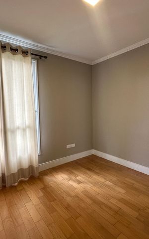 Casa de condomínio para alugar com 470m², 4 quartos e 4 vagas Casa de condomínio para alugar com 470m², 4 quartos e 4 vagasEscritório