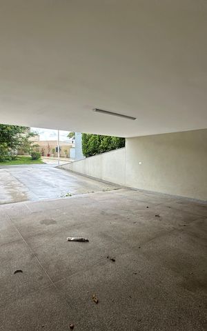 Casa de condomínio para alugar com 470m², 4 quartos e 4 vagas Casa de condomínio para alugar com 470m², 4 quartos e 4 vagasGaragem