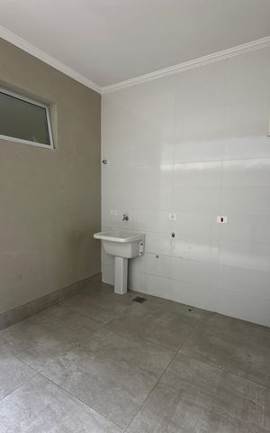 Casa de condomínio para alugar com 470m², 4 quartos e 4 vagas Casa de condomínio para alugar com 470m², 4 quartos e 4 vagasÁrea de Serviço