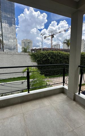 Casa de condomínio para alugar com 470m², 4 quartos e 4 vagas Casa de condomínio para alugar com 470m², 4 quartos e 4 vagasSacada Suíte 4