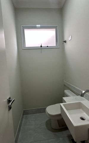 Casa de condomínio para alugar com 470m², 4 quartos e 4 vagas Casa de condomínio para alugar com 470m², 4 quartos e 4 vagasLavabo