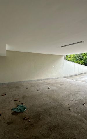 Casa de condomínio para alugar com 470m², 4 quartos e 4 vagas Casa de condomínio para alugar com 470m², 4 quartos e 4 vagasGaragem