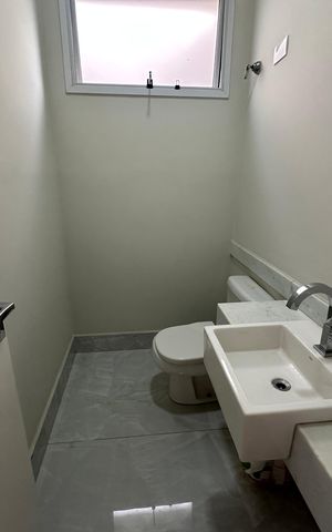 Casa de condomínio para alugar com 470m², 4 quartos e 4 vagas Casa de condomínio para alugar com 470m², 4 quartos e 4 vagasLavabo