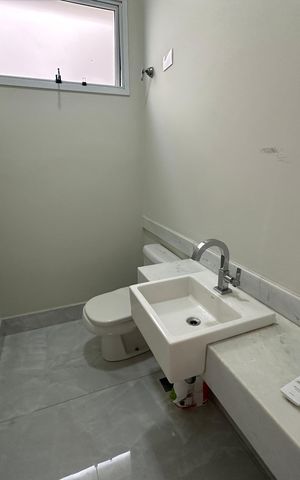 Casa de condomínio para alugar com 470m², 4 quartos e 4 vagas Casa de condomínio para alugar com 470m², 4 quartos e 4 vagasLavabo