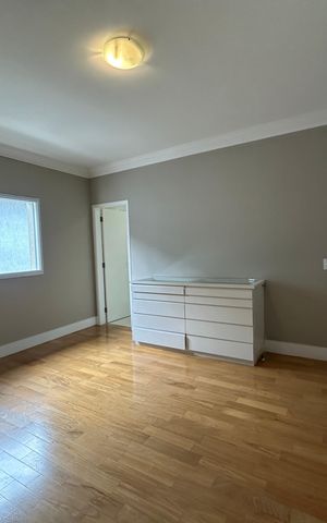 Casa de condomínio para alugar com 470m², 4 quartos e 4 vagas Casa de condomínio para alugar com 470m², 4 quartos e 4 vagasSuíte 2