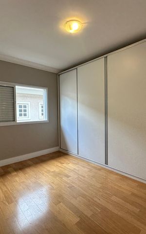 Casa de condomínio para alugar com 470m², 4 quartos e 4 vagas Casa de condomínio para alugar com 470m², 4 quartos e 4 vagasSuíte 1
