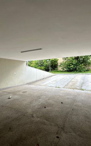 Casa de condomínio para alugar com 470m², 4 quartos e 4 vagas Casa de condomínio para alugar com 470m², 4 quartos e 4 vagasGaragem