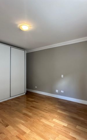 Casa de condomínio para alugar com 470m², 4 quartos e 4 vagas Casa de condomínio para alugar com 470m², 4 quartos e 4 vagasSuíte 2
