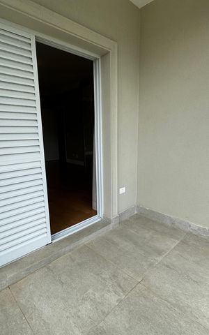 Casa de condomínio para alugar com 470m², 4 quartos e 4 vagas Casa de condomínio para alugar com 470m², 4 quartos e 4 vagasSacada Suíte 4