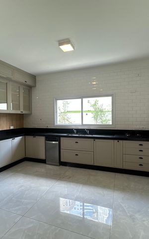 Casa de condomínio para alugar com 470m², 4 quartos e 4 vagas Casa de condomínio para alugar com 470m², 4 quartos e 4 vagasCozinha