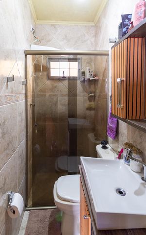 Casa à venda com 151m², 2 quartos e 2 vagasBanheiro Suíte