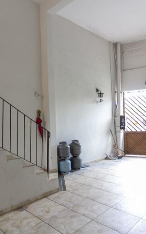 Casa à venda com 151m², 2 quartos e 2 vagasGaragem