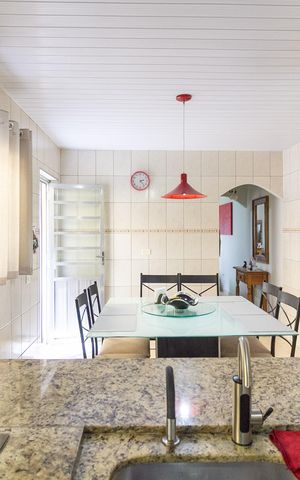 Casa à venda com 151m², 2 quartos e 2 vagasCozinha