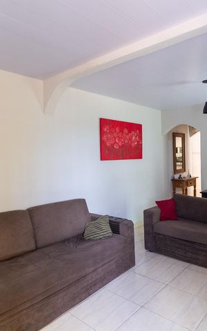 Casa à venda com 151m², 2 quartos e 2 vagasSala