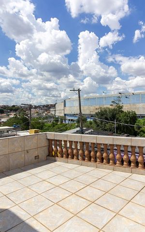 Casa à venda com 151m², 2 quartos e 2 vagasTerraço Quarto 1 - Suíte