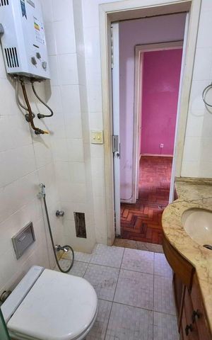 Apartamento à venda com 90m², 2 quartos e 1 vaga Apartamento à venda com 90m², 2 quartos e 1 vagaBanheiro