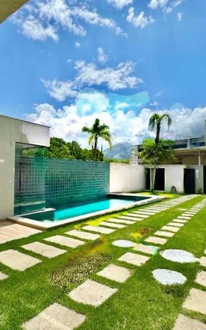 Casa de condomínio à venda com 320m², 5 quartos e 3 vagas