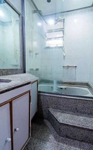 Apartamento à venda com 121m², 3 quartos e 1 vaga