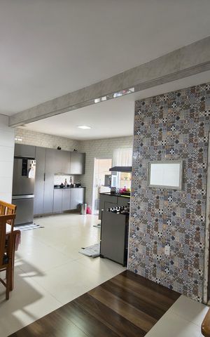 Casa à venda com 358m², 2 quartos e 1 vaga Casa à venda com 358m², 2 quartos e 1 vagaCozinha