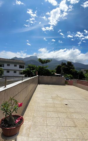 Casa à venda com 358m², 2 quartos e 1 vaga Casa à venda com 358m², 2 quartos e 1 vagaÁrea comum
