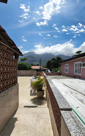 Casa à venda com 358m², 2 quartos e 1 vaga Casa à venda com 358m², 2 quartos e 1 vagaÁrea comum