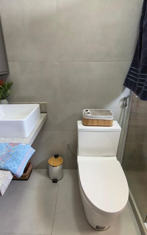 Casa à venda com 358m², 2 quartos e 1 vaga Casa à venda com 358m², 2 quartos e 1 vagaBanheiro Social