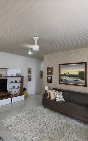Casa à venda com 358m², 2 quartos e 1 vaga Casa à venda com 358m², 2 quartos e 1 vagaSala