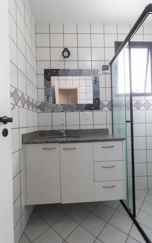 Apartamento à venda com 75m², 2 quartos e 1 vaga Apartamento à venda com 75m², 2 quartos e 1 vagaBanheiro