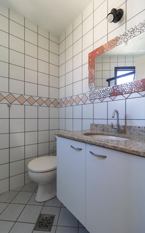 Apartamento à venda com 75m², 2 quartos e 1 vaga Apartamento à venda com 75m², 2 quartos e 1 vagaBanheiro da Suíte