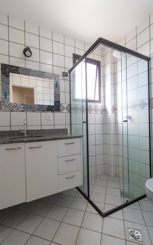 Apartamento à venda com 75m², 2 quartos e 1 vaga Apartamento à venda com 75m², 2 quartos e 1 vagaBanheiro
