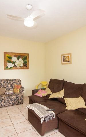 Casa à venda com 1260m², 4 quartos e 4 vagas Casa à venda com 1260m², 4 quartos e 4 vagasSala